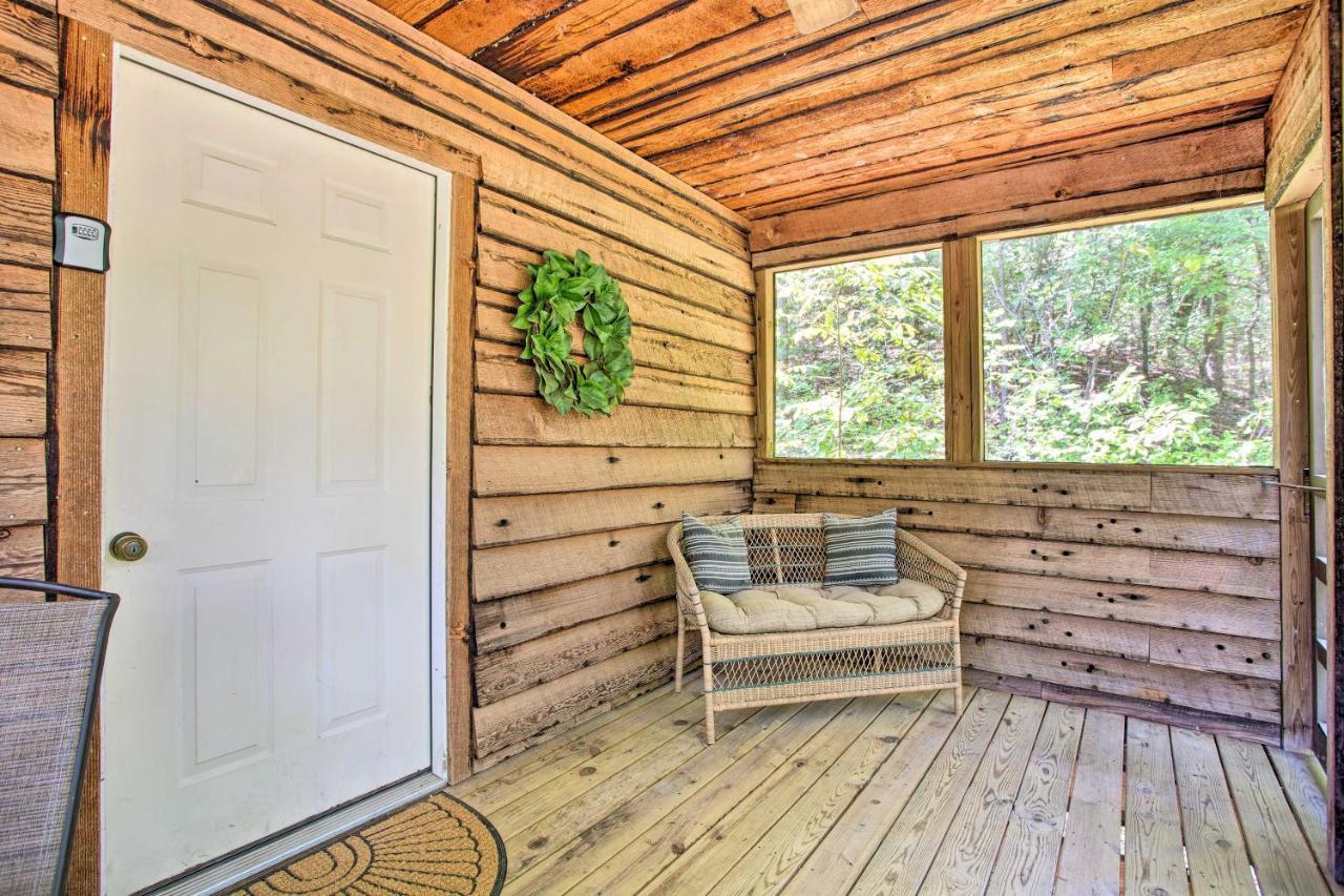 Bright Davis Escape With Screened-In Porch! Exterior photo